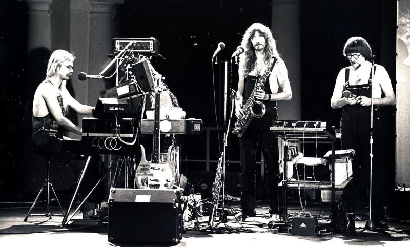 Floh-de-Cologne-live-1.jpg